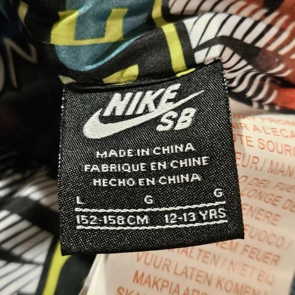 Nike SB Youth Skate Board Reversible Fleece Vest Graphic Red Grey Youth Lg - Picture 11 of 13